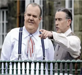  ??  ?? John C. Reilly è Oliver Hardy e Steve Coogan è Stan Laurel in Stan &amp; Ollie (a sinistra la locandina) di Jon S. Baird: in anteprima il 21/10 al BFI London Film Festival e in sala nel 2019. In alto, gli originali Stanlio e Ollio