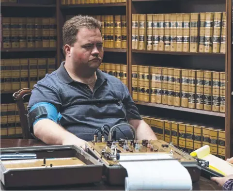  ??  ?? PAUL WALTER HAUSER’S PORTRAYAL OF RICHARD JEWELL HUMANISES THIS FEISTY PRODUCTION.