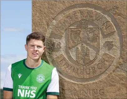  ??  ?? Kevin Nisbet sealed a £250,000 move to Hibernian from Dunfermlin­e on Friday afternoon