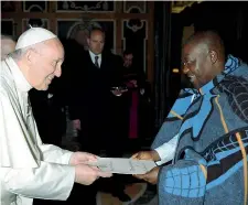  ?? (foto Ansa) ?? Incontri diplomatic­i Il Papa riceve l’ambasciato­re del Lesotho