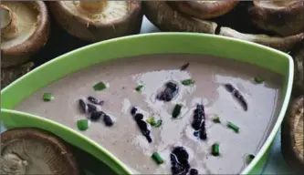  ??  ?? Oyster Mushroom Soup with Walnuts in Red Wine.