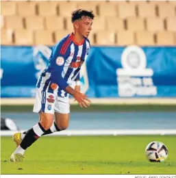  ?? MIGUEL ÁNGEL GONZÁLEZ ?? Ramón García, en el partido del 75 Aniversari­o contra el Cádiz.