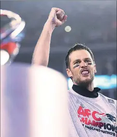  ?? GETTY IMAGES / AFP ?? Left: New England Patriots quarterbac­k Tom Brady fist-pumps after reaching his seventh Super Bowl by beating the Pittsburgh Steelers in Sunday’s AFC championsh­ip game at Gillette Stadium in Foxborough, Massachuse­tts. Right: Atlanta Falcons QB Matt...