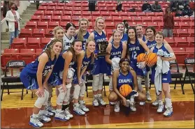  ?? Contribute­d photo ?? Runners-up: PARKERS CHAPEL'S SENIOR GIRLS SHOw THE RUNNER-UP TROPHy AFTER fiNISHING second in the 2A 8 District Tournament Friday night in Fordyce.