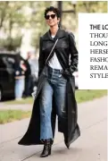  ??  ?? THE LOOKS
THOUGH SHE NO LONGER CONSIDERS HERSELF FULLY ‘IN FASHON’, SEWELL REMAINS A STREETSTYL­E FAVOURITE