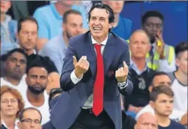  ?? AFP ?? ■ After being beaten by Manchester City and Chelsea in their first two games, Unai Emery’s Arsenal will look to steady the ship against West Ham on Saturday.