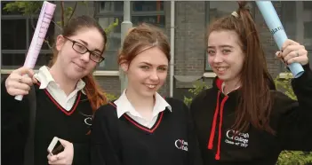  ??  ?? Sophie Byrne, Ciara Byrne Henderson and Meghan Doyle at Creagh College.