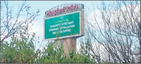  ?? MIKE NOLAN/DAILY SOUTHTOWN ?? A billboard flashes a message in a 2017 file photo about a logistics developmen­t planned for a site in Country Club Hills that for years had been eyed for an outlet mall. The village now says property near the site would be ideal for a south suburban casino.