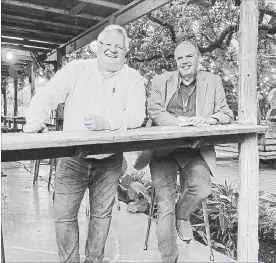  ?? FANNY AU THE WASHINGTON POST ?? Paul Moyer, left, developed Clean Works with University of Guelph food scientist Keith Warriner.