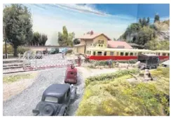  ?? ?? Le Rambolitra­in, à Rambouille­t, détient une collection unique en France de trains jouets et de modèles réduits ferroviair­es.