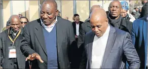  ?? Picture: ZINGISA MVUMVU ?? FIRST-HAND LOOK: Deputy President Cyril Ramaphosa, left, with Eastern Cape premier Phumulo Masualle in Whittlesea