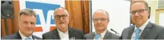  ?? Foto: Hans Bosch ?? Ulrich Müller (Zweiter von links) mit Vorstandss­precher Günther Mayer (von links), Aufsichtsr­atschef Johann Brandner und Vorstand Martin Ederle.