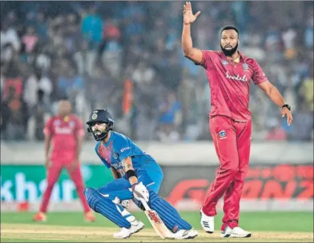  ??  ?? India captain Virat Kohli’s fluent innings spelt out the difference between the two sides during the first T20I against West Indies in Hyderabad on Friday.
AFP