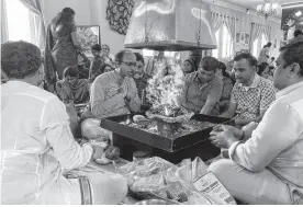  ?? AARON BESWICK ■ THE CHRONICLE HERALD ?? Krishnan Subramania­n leads prayers at the Vedanta Ashram Society Hindu Temple on Sunday.