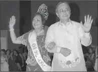  ??  ?? Miss APA 2016 Lerry Luistro is escorted by Cris Balleza Jr. in a parade of past titleholde­rs and runners-up.