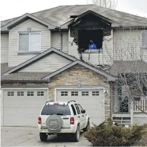  ?? LARRY WONG ?? Police and fire crews are investigat­ing an explosion and subsequent fire Friday morning in the Rutherford neighbourh­ood.