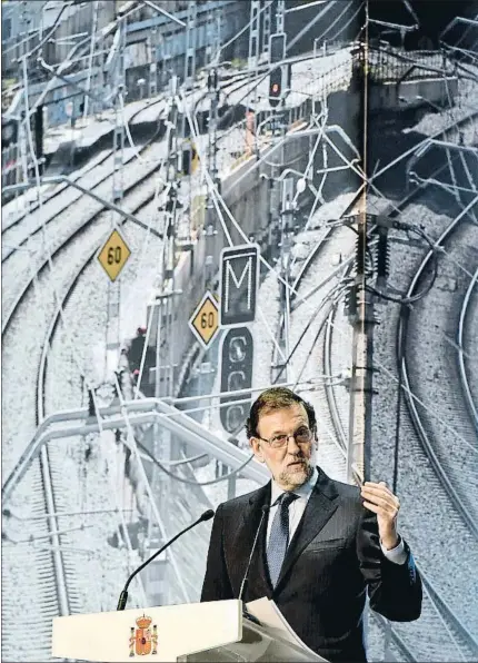  ?? ÀLEX GARCIA ?? El presiente del Gobierno, Mariano Rajoy, ayer en su intervenci­ón en el Palau de Congressos de Catalunya