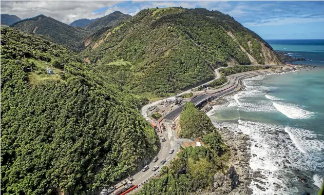  ?? PHOTO: JOHN KIRK-ANDERSON/STUFF ?? Significan­tly less disruption to travel and tourism eventuates today with the long-awaited opening of State Highway 1 north of Kaiko¯ ura. Pictured is Irongate Bridge yesterday, looking north.