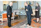  ??  ?? Nationalra­tspräsiden­t Wolfgang Sobotka (ÖVP) war zu Gast bei Schwedens König Carl Gustaf