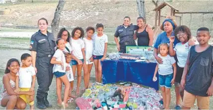  ?? DIVULGAÇÃO ?? A UPP Fé/Sereno deu início ontem, aos festejos para criançada com bolo, refrigeran­te e presentes no Parque Ary Barroso, na Penha