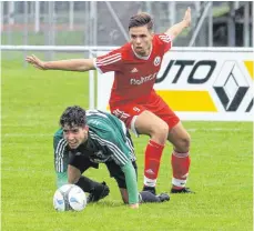  ?? FOTO: HKB ?? Die A-Junioren des JFV Oberes Donautal (grün) waren gegen den FV Ravensburg zum Start der Rückrunde unterlegen.