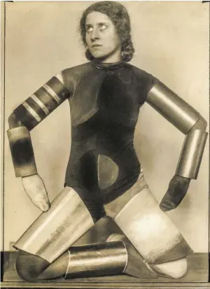  ?? BILD: SN/ANTON JOSEF TRCKA ?? Hilde Holger, „Mechanisch­es Ballett“, 1926 in Wien.