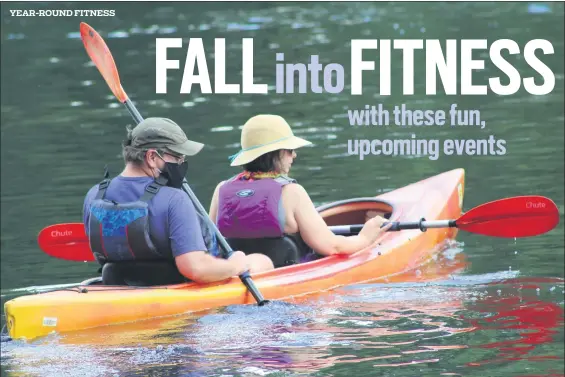  ?? PHOTO BY MICHILEA PATTERSON – FOR MEDIANEWS GROUP ?? People paddle along the Schuylkill River in a tandem kayak, while wearing face masks.