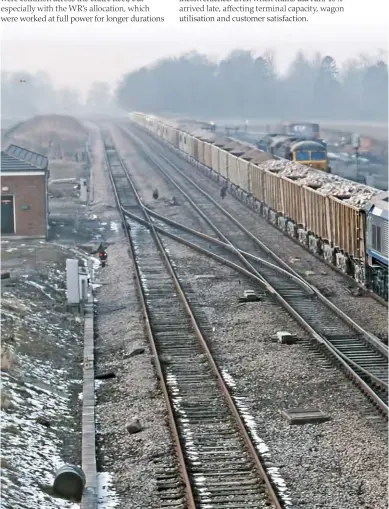 ?? JOHN CHALCRAFT/RAIL PHOTOPRINT­S. ?? Dissatisfi­ed with the availabili­ty of the Class 56, West Country quarrying firm Foster Yeoman brought the first four USA-built Class 59s to the UK in 1986. 59004 undergoes haulage trials near Savernake (Wiltshire) on February 16 1986.