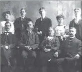 ?? ?? A 1903 photograph of the Reid family of Georgetown. Elizabeth’s grandmothe­r, Janet junior, can be seen on the back row, second from the right.