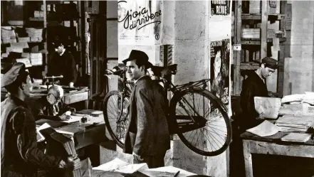  ?? Divulgação ?? Lamberto Maggiorani em cena do filme ‘Ladrões de Bicicleta’, de Vittorio De Sicca, tema da coleção Grandes Diretores