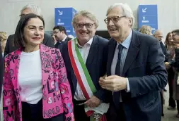  ?? (Stefanelli/LaPresse) ?? Da sinistra Angela Cossellu, Miguel Gotor e Vittorio Sgarbi