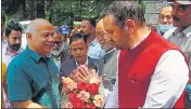  ?? DEEPAK SANSTA/HT ?? AAP leader Manish Sisodia being welcomed in Shimla on Tuesday.