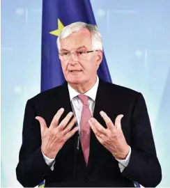  ?? Foto: AFP/John MacDougall ?? Michel Barnier gab Theresa May einen Korb.