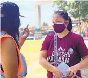  ?? ALEXANDRA MENDOZA U-T ?? La activista mexicana Elvira Arellano visitó este 9 de abril de 2021 el Parque Chicano de San Diego.