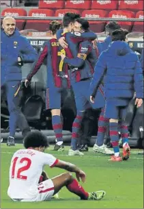 ??  ?? Los momentos ‘top’
La eliminació­n copera del Sevilla y el partido de Turín, lo meior del Barça esta temporada