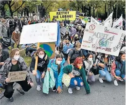  ?? ?? In Wien stand auch die Debatte um den Lobautunne­l im Vordergrun­d.