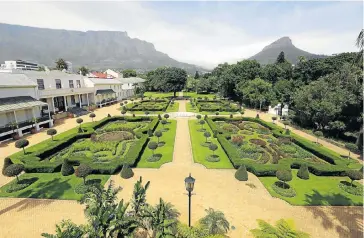  ?? Picture: RUVAN BOSHOFF ?? SEED MONEY: The lavish gardens outside Tuynhuys, on the grounds of parliament, Cape Town