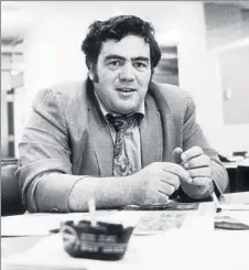  ?? Michael Evans Getty Images ?? WRITER OF TWO-FISTED PROSE A self-described “unlettered bum” from Queens, Jimmy Breslin, shown in 1970, was famous for splitting from the journalist­ic pack.