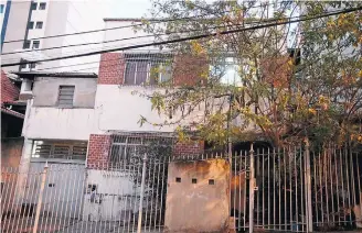  ?? FABIO MOTTA/ESTADÃO ?? Pensão. Fachada de imóvel onde Adelio Oliveira alugou quarto, no centro de Juiz de Fora