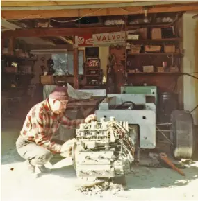  ??  ?? Below left: Early in the project, rather than using the proven four-cylinder Carrera engines recommende­d by Lukes &amp; Shorman, Stein opted for the new, more powerful 911 engines