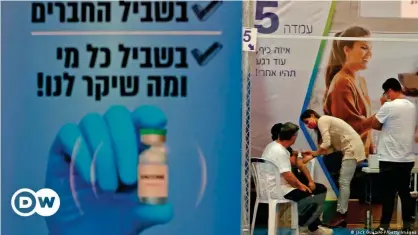  ??  ?? Campaña de vacunación en Israel.