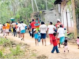  ?? ARCHIVO ?? Comunidade­s negras del departamen­to del Chocó abandonan sus hogares.