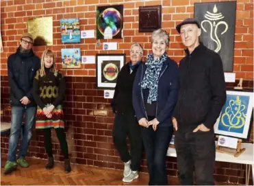  ?? Pictures: Dijana Capan/Dvision Images ?? The Wholeness Art Exhibition saw members of the Reading Gas Tower Community exhibit at St Luke’s Church. They included (from left) Andrew Milbank, Janina Maher, Leslee Baron, Anne Nolan and Michael Garaway