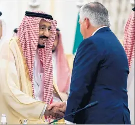  ?? Alex Brandon Pool Photo ?? KING SALMAN and U.S. Secretary of State Rex Tillerson after a meeting of the Saudi-Iraqi Bilateral Coordinati­on Council in Riyadh, Saudi Arabia, on Oct. 22.