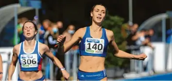  ?? Foto: Theo Kiefner ?? Sabrina Hafner (Nummer 140) startet in der neuen Leichtathl­etiksaison für die LG Telis Finanz Regensburg.
