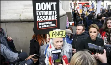  ?? ALBERTO PEZZALI — THE ASSOCIATED PRESS ?? British fashion designer Vivienne Westwood takes part in a protest against the extraditio­n of Wikileaks founder Julian Assange in London on Saturday.