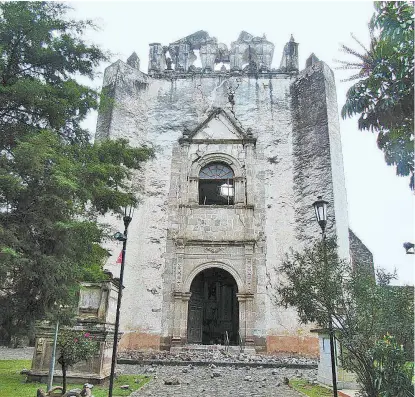  ??  ?? El convento de San Juan Bautista, en Tlayacapan, Morelos.
