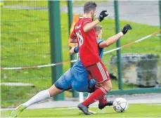  ?? FOTO: JOSEF KOPF ?? Okan Housein und der FC Wangen hoffen am Samstag in der Verbandsli­ga in Schwäbisch Hall auf Punkte.