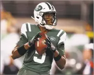  ?? Adam Hunger / Associated Press ?? Jets quarterbac­k Teddy Bridgewate­r is drawing trade interest in teams looking for a viable backup.