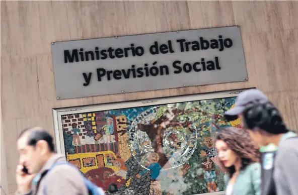  ??  ?? ► El Ministerio del Trabajo tiene uno de los protocolos más completos para evitar el acoso.